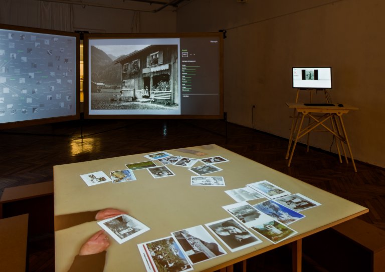 Social Tagging Station und Ausstellungsobjekt